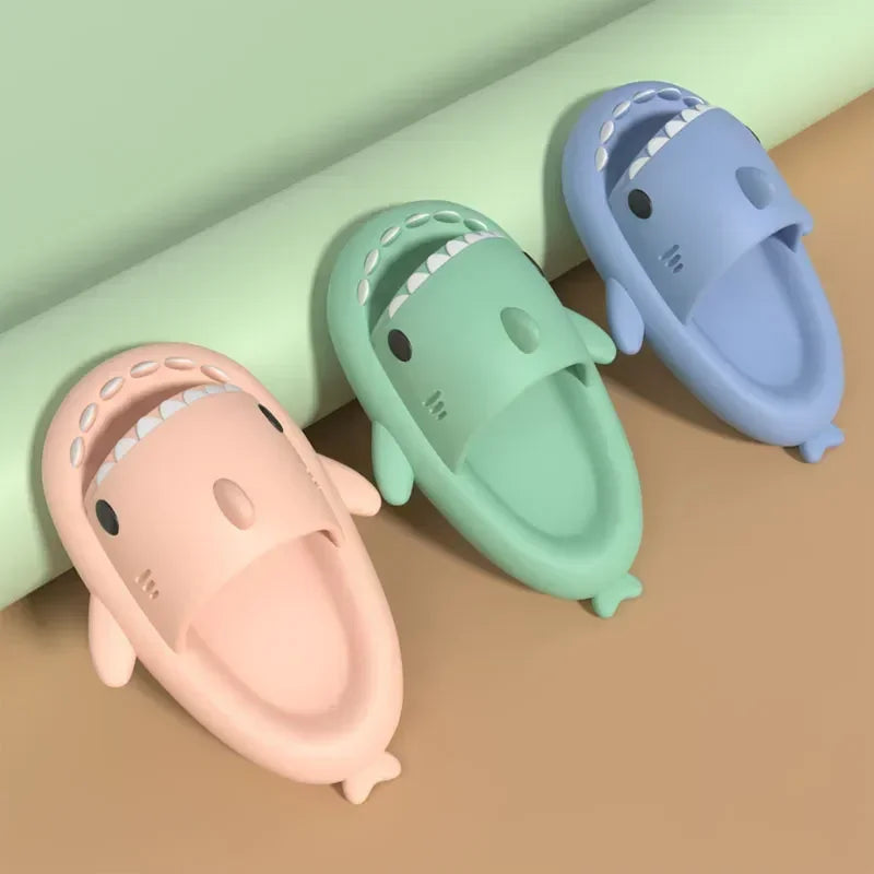 Claquettes Shark – Semelle Épaisse Antidérapante | Tailles 36-49
