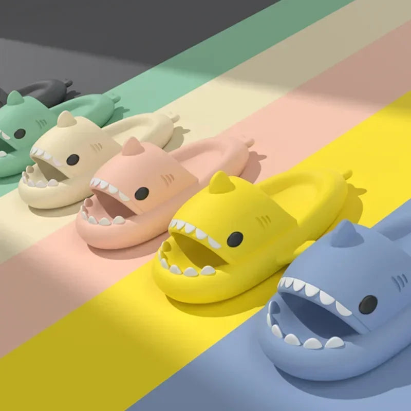 Claquettes Shark – Semelle Épaisse Antidérapante | Tailles 36-49