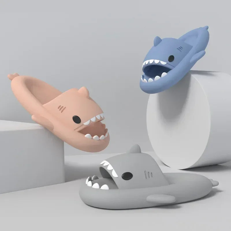 Claquettes Shark – Semelle Épaisse Antidérapante | Tailles 36-49