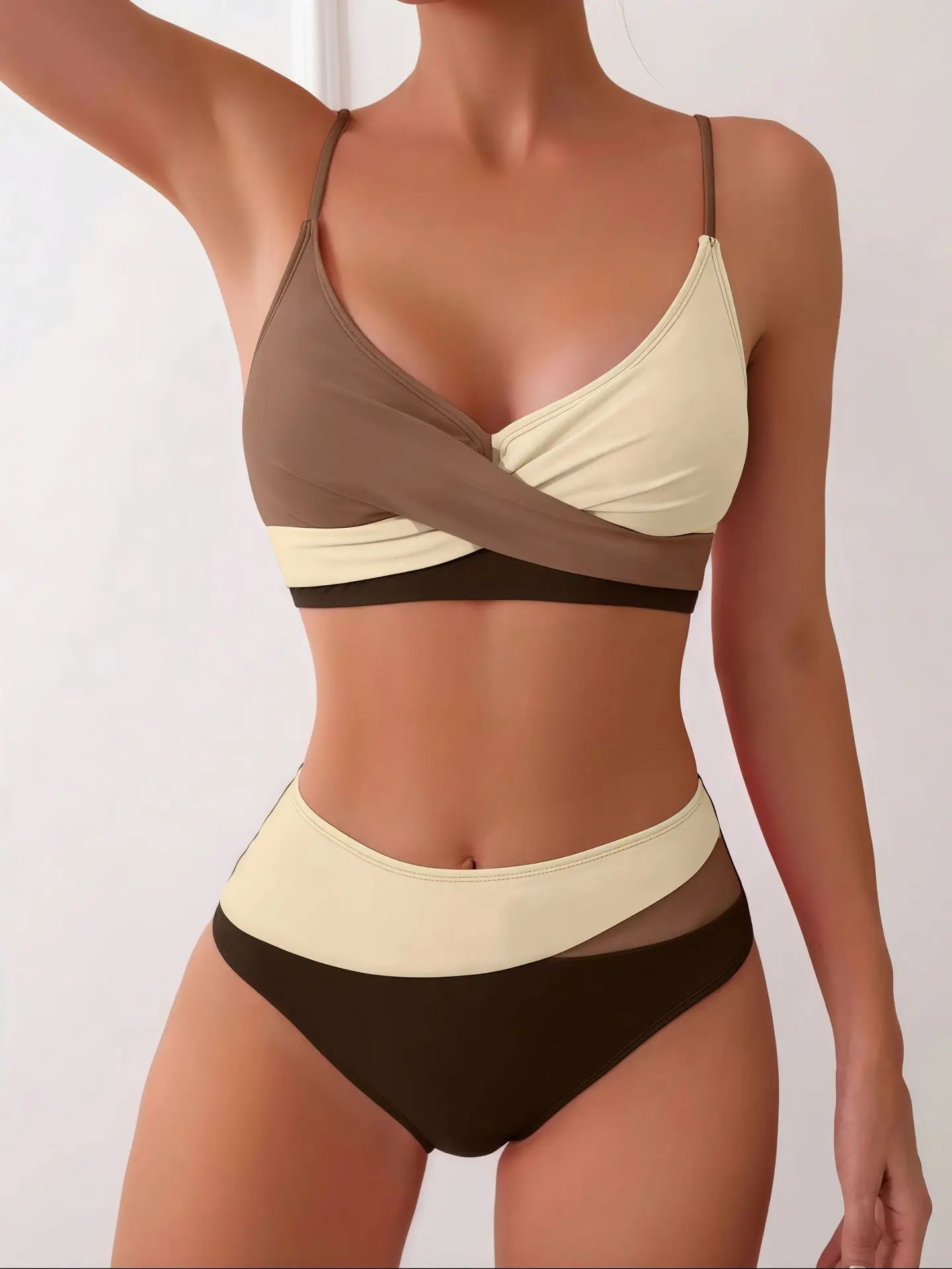 Bikini deux pièces sexy dos nu avec laçage croisé