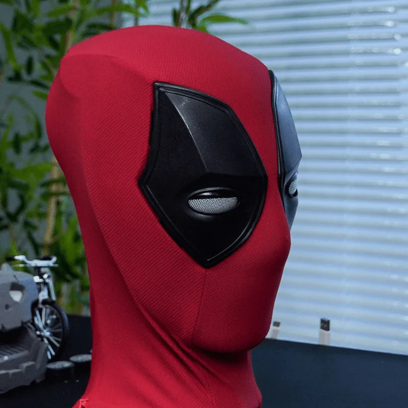 Casque Électrique Deadpool – LED Clignotante & Brillante | Cosplay Marvel